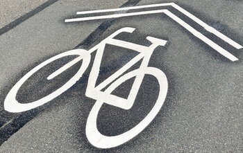 Eröffnung Radweg Werscher Straße Piktogramm