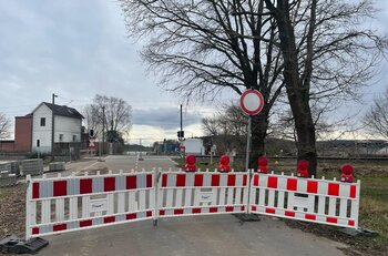 Sperrung Bahnübergang Lange Lichtsweg