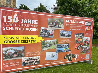 Banner 150 Jahre Feuerwehr Schledehausen