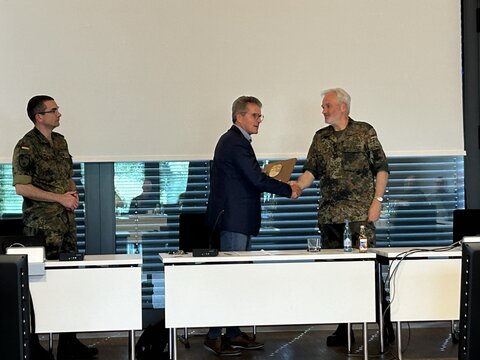 Besuch des Kreisverbindungskommandos - Torben Preuss Besuch des Kreisverbindungskommandos