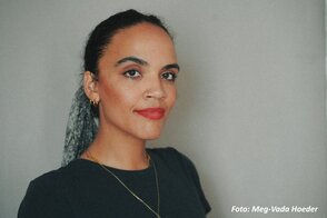 Autorin Ciani-Sophia Hoeder