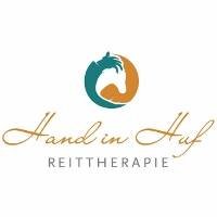 Hand in Huf Reittherapie