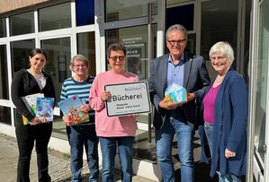 Bücherei Wissingen Umzug Gruppenbild