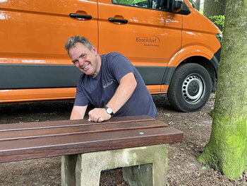 Erneuerte Sitzbank am Waldbad Schledehausen